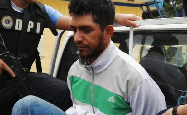 Detienen a expolicía por daños a hotel durante violenta protesta en Honduras