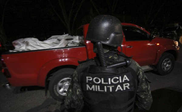 Rebelión y muerte: las trágicas imágenes de la nueva masacre en una cárcel de Honduras