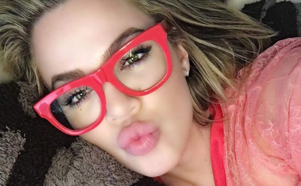 Khloé Kardashian presume su trasero