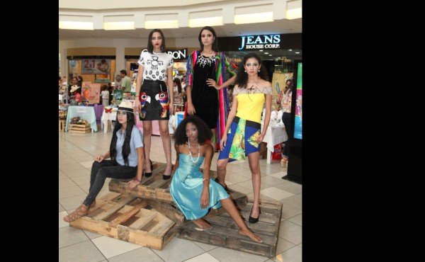 El Patriotic Fashion Market 2016