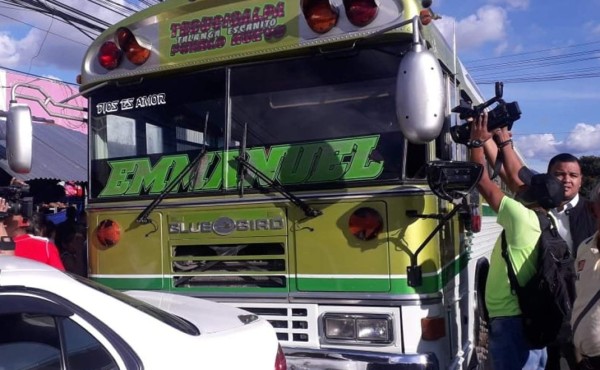 Frente a su hijo matan al conductor de un bus en Tegucigalpa