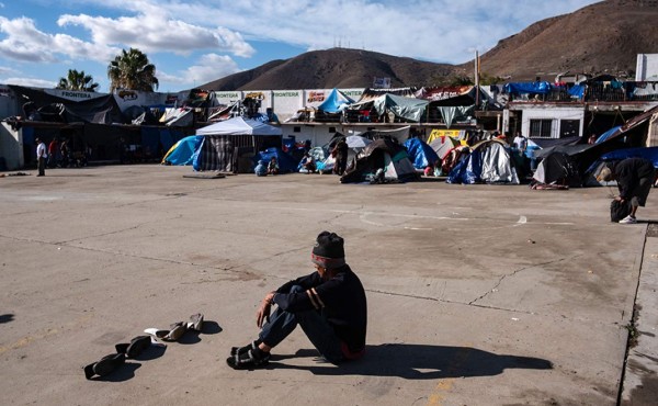 Caravana migrante se disuelve en noroeste de México sin cruzar a EEUU