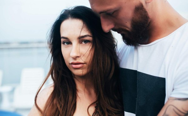 Tiene romance con su ex tío