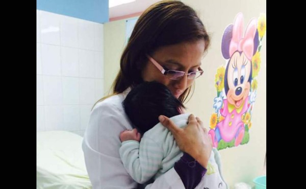 Hospital Escuela entrega a la Dinaf el niño que fue abandonado