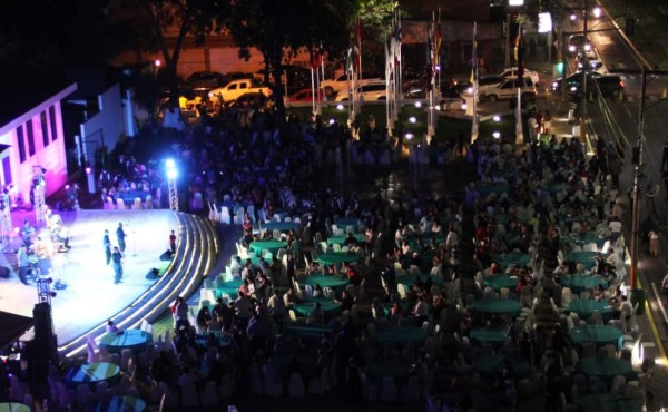 $12.3 millones para construir mercados y distrito comercial