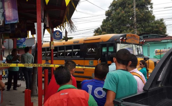 De un balazo matan a ayudante de bus en San Pedro Sula