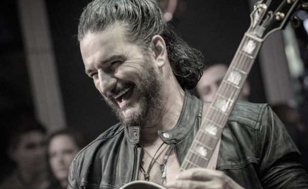 Ricardo Arjona anuncia gira y estreno de nuevo video
