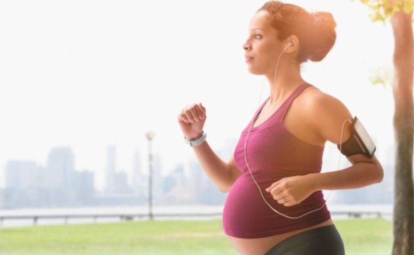 ¿Cómo y cuándo retomar la carrera tras el parto?