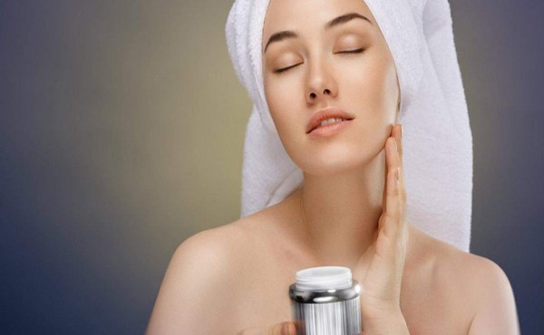 ¡Escúdate a diario de los rayos solares!