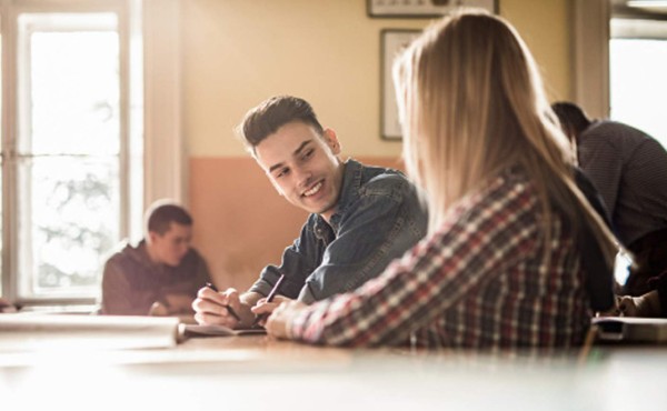 Quiere al 'malote” aunque sea ajeno