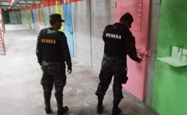 Militares y Policías de Honduras comienzan a tomar el control de centros penitenciarios