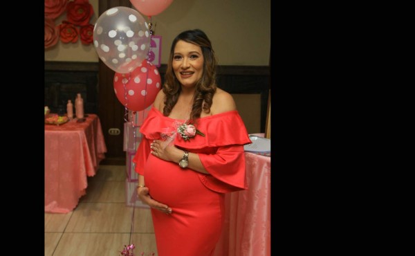 Fiesta maternal para Sara Rodas