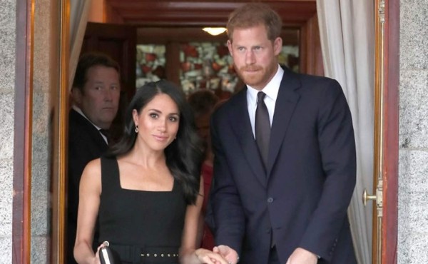 Harry y Meghan, al servicio de Su Majestad y con licencia para seducir