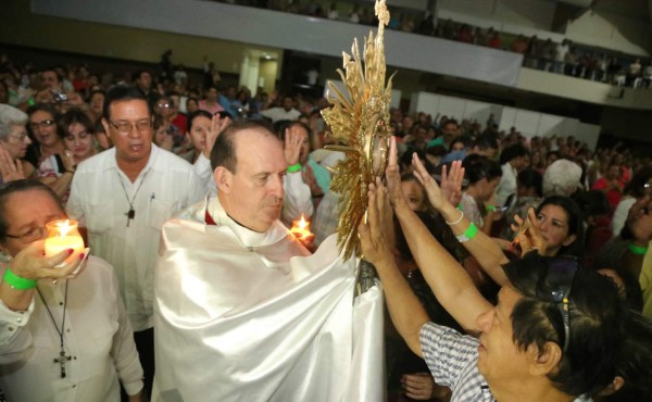 Prédica con el padre José Eugenio Hoyos