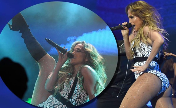 Denuncian a Jennifer Lopez por su 'show sexual'
