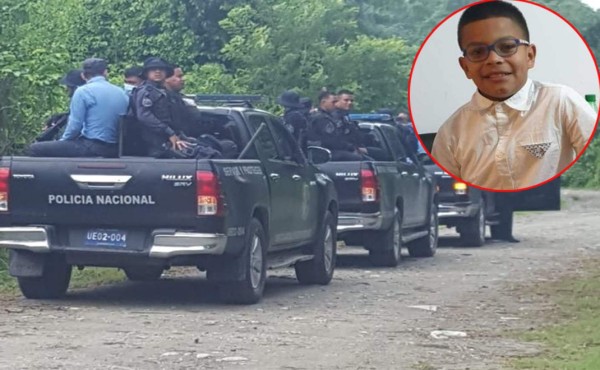 Policías y fiscales se internan en montañas de Tela para rastrear a Enoc