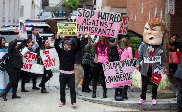Comienza la ola de protestas contra la investidura de Donald Trump