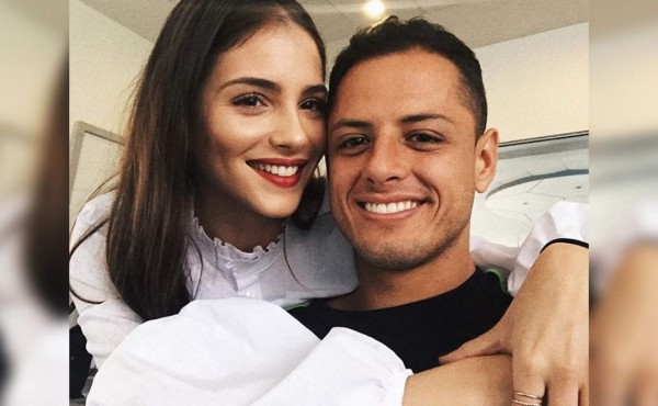 Chicharito Hernández reprochado por su novia en redes sociales