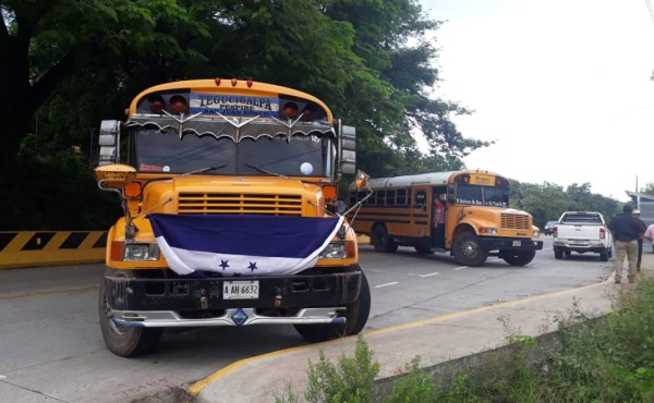 Transportistas se toman carreteras en el sur de Honduras