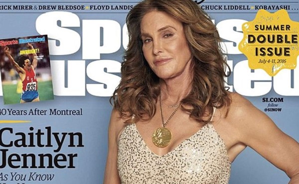 Caitlyn Jenner posa con medalla olímpica