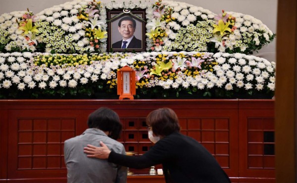 Muere el alcalde de Seúl en aparente suicidio tras acusación de acoso sexual