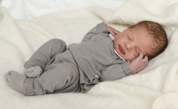 La primera foto del principito de Suecia