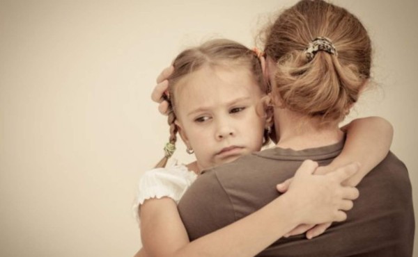 Consejos para ayudar a tu hijo a superar la muerte de un familiar