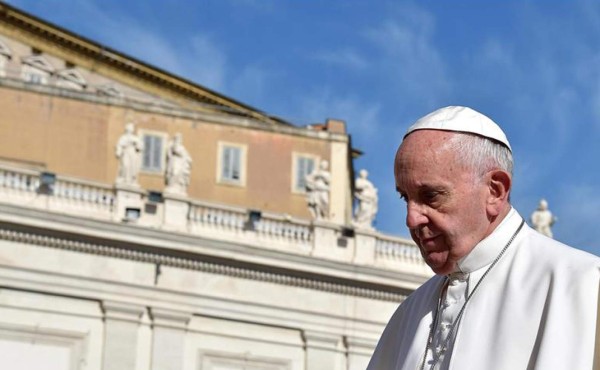 El Papa reacciona tras robo de documentos privados del Vaticano