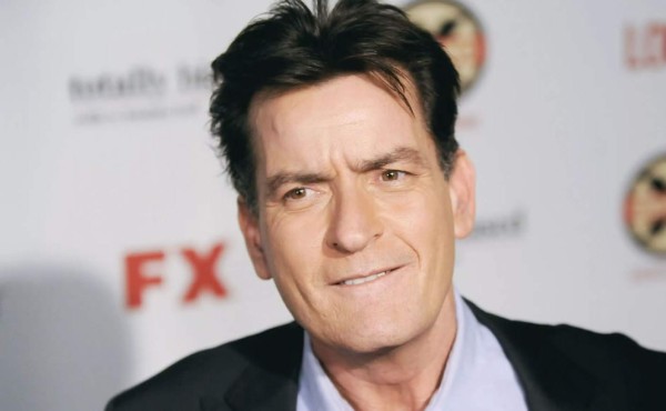 Charlie Sheen es VIH positivo