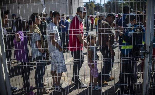 EEUU ordena bloquear solicitudes de asilo a inmigrantes centroamericanos