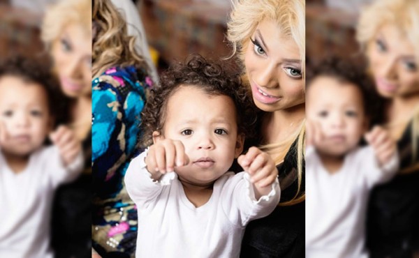 'Me cuestionan porque consiento mucho a mi hijo”