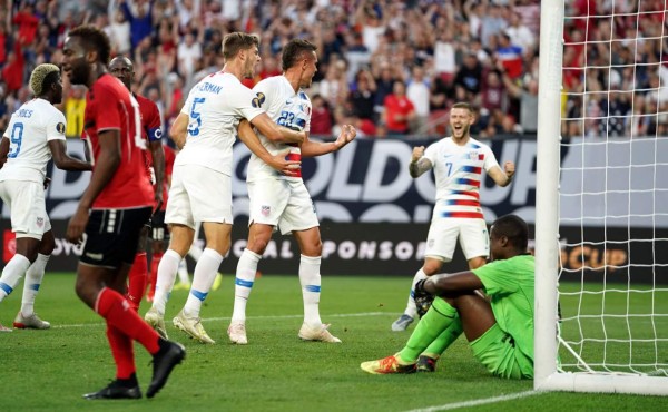 Paliza de Estados Unidos a Trinidad y Tobago para pasar a cuartos de la Copa Oro