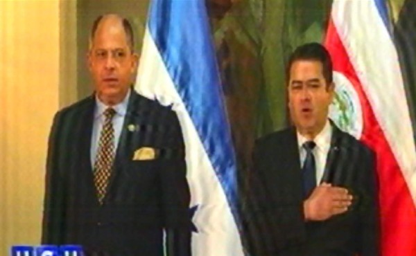 Gobierno de Honduras recibe al presidente de Costa Rica