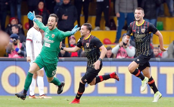 Portero del Benevento marca en el 95 y amarga el debut de Gattuso con el Milan