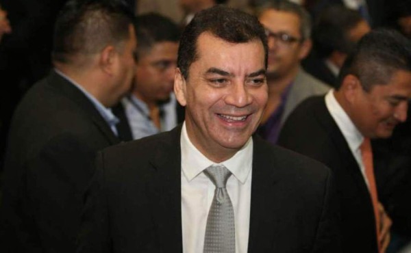 Diputados liberales expulsados presentan denuncia ante el TSE