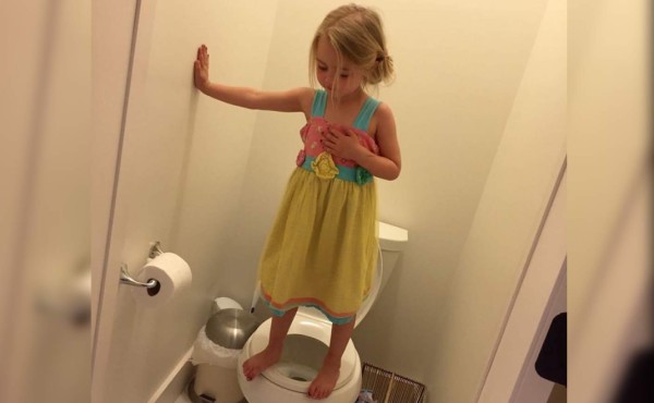 La foto de esta niña conmueve a los Estados Unidos