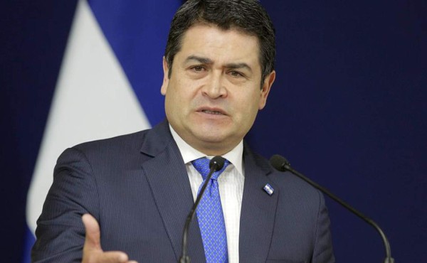 Presidente hondureño dice la transparencia es una vacuna contra la corrupción