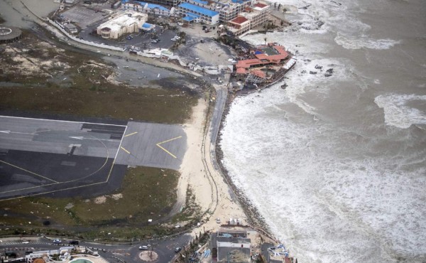 OEA activa comité de emergencias para países afectados por huracán Irma
