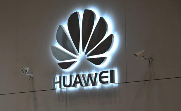 EEUU autoriza a 'varias' empresas a venderle componentes a la china Huawei
