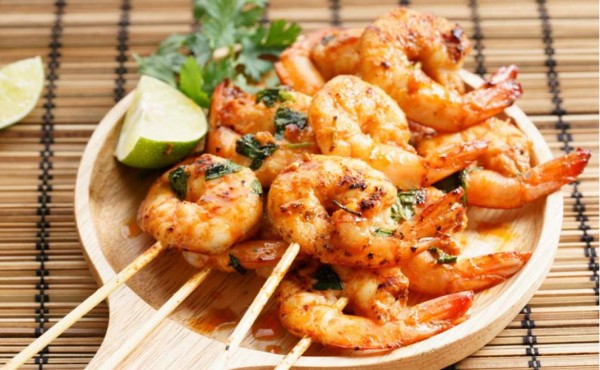 Pinchos de camarón