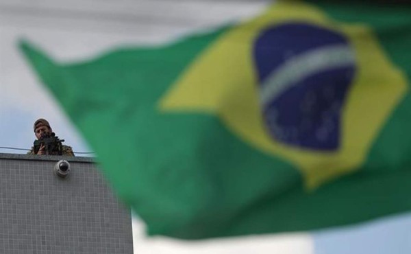 El gobernador electo de Río quiere que francotiradores abatan a bandidos armados  