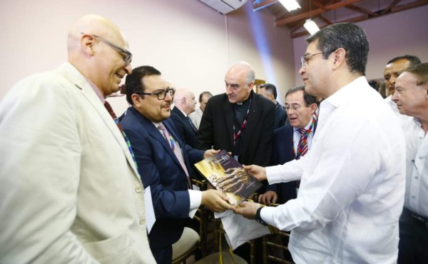 Inauguran Congreso de Turismo Religioso en Comayagua