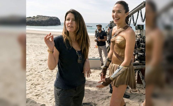 Pagarán más a directora de 'Mujer Maravilla 2”