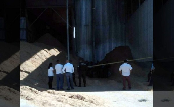 Muere soterrado en beneficio de arroz