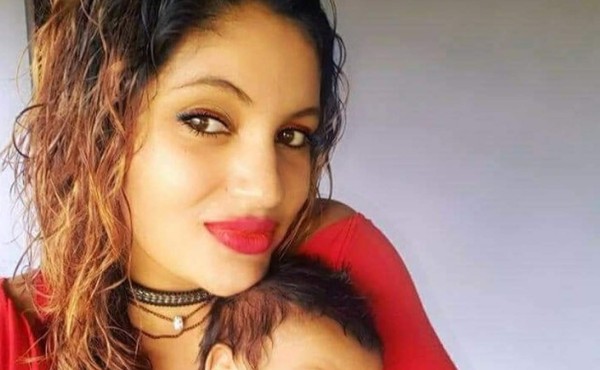 Bebé herido en asesinato de su madre se recupera