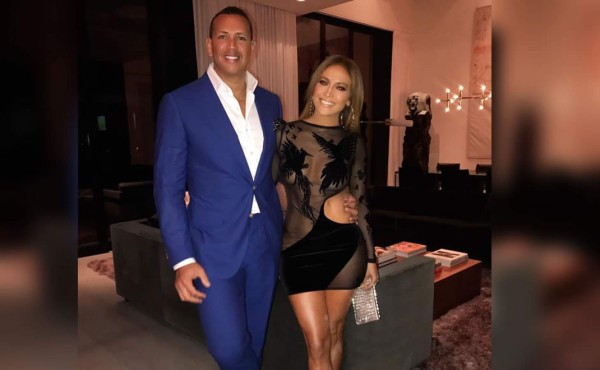 JLo y Alex Rodríguez festejan sus cumpleaños por anticipado