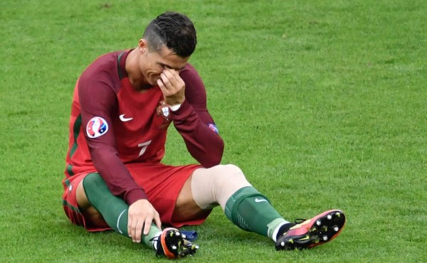 Cristiano Ronaldo se marchó entre lágrimas en la final de la Euro