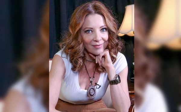 Chofer le roba pertenencias a la actriz Edith González