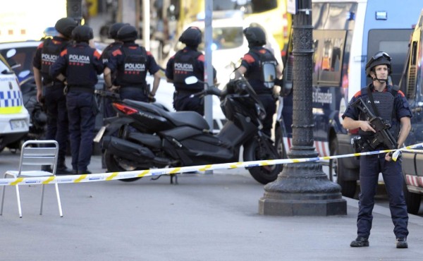 Principal sospechoso de atentado en Barcelona puede estar entre los abatidos