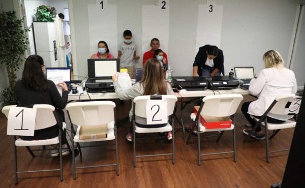 Habilitan 14 consulados móviles para atender a hondureños en EEUU